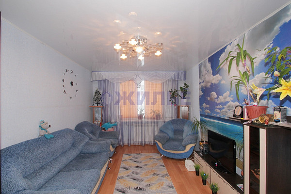 продам комнату в 3х комнатной  квартире
