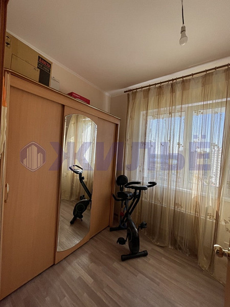 ПРОДАМ 3-Х КОМНАТНУЮ КВАРТИРУ