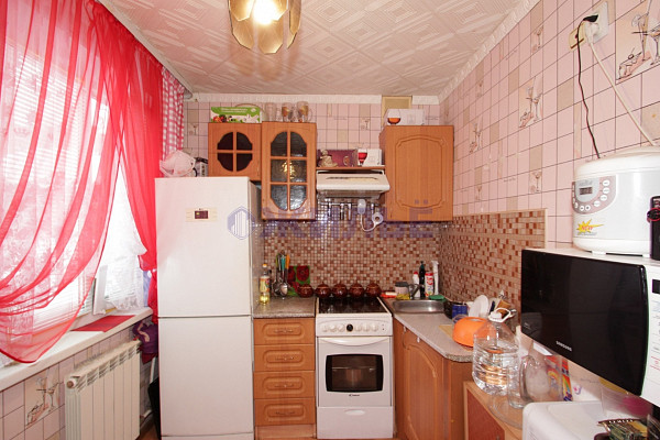 продам комнату в 3х комнатной  квартире