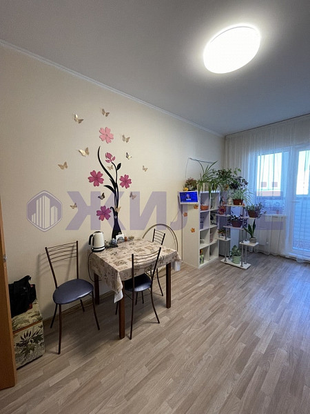 ПРОДАМ 3-Х КОМНАТНУЮ КВАРТИРУ